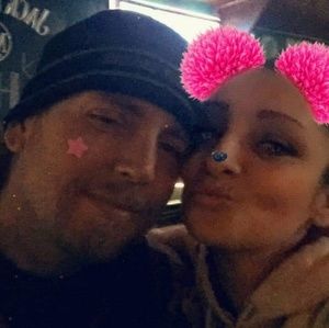 Meet your Posher, Avonne